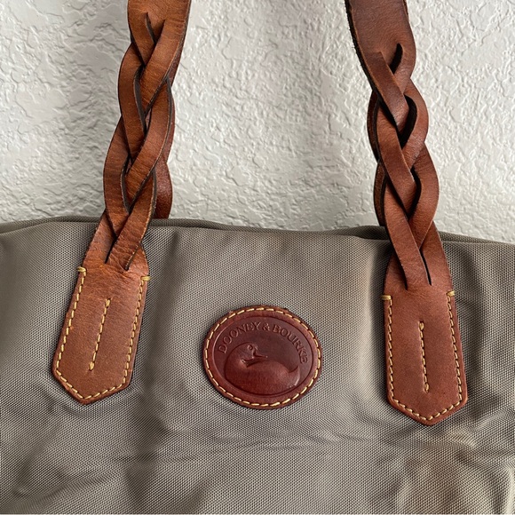 Dooney & Bourke Large Vinyl Oatmeal Tan Leather Braided Handle Shopper Tote Bag - Picture 3 of 7